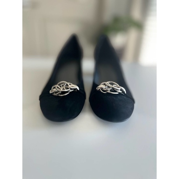 Stuart Weitzman Black Suede Block Heel Silver Decal Sz. 8N - Picture 4 of 7